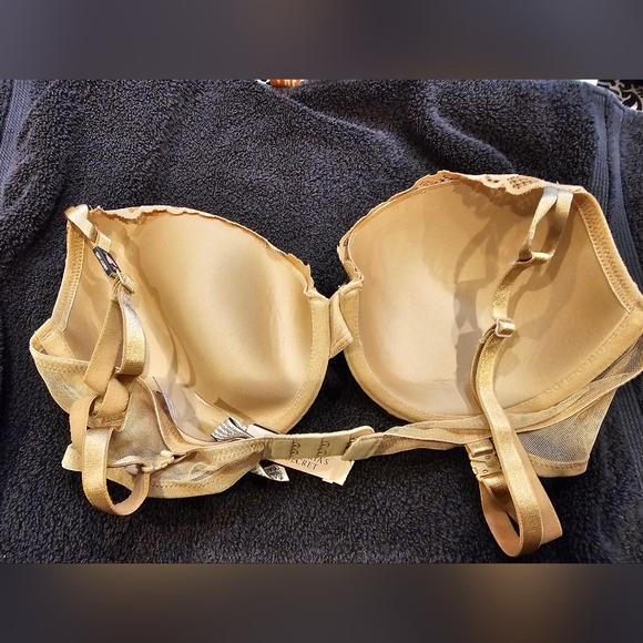 VICTORIA'S SECRET BEIGE LACE WIRE PUSH UP BRA SZ 36C NEW WITH TAGS - Picture 2 of 5